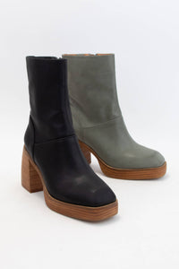 Thumbnail for CHUNKY ANGULAR TOE PLATFORM HEELED ANKLE BOOTS